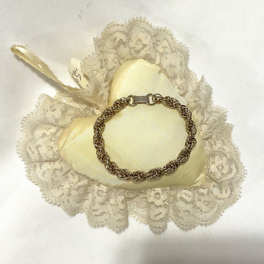 Vintage Gold Tone Twisted Chain Bracelet